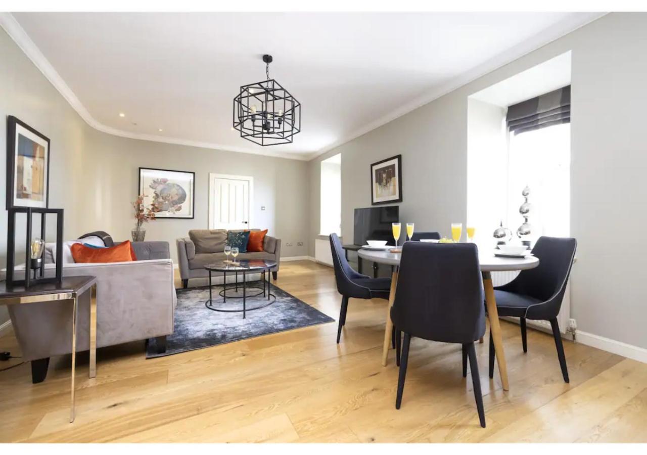 Royal Mile Apartments By Joivy Edinburgh Luaran gambar