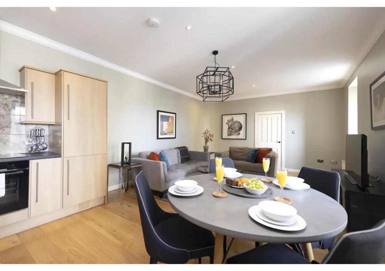 Royal Mile Apartments By Joivy Edinburgh Luaran gambar